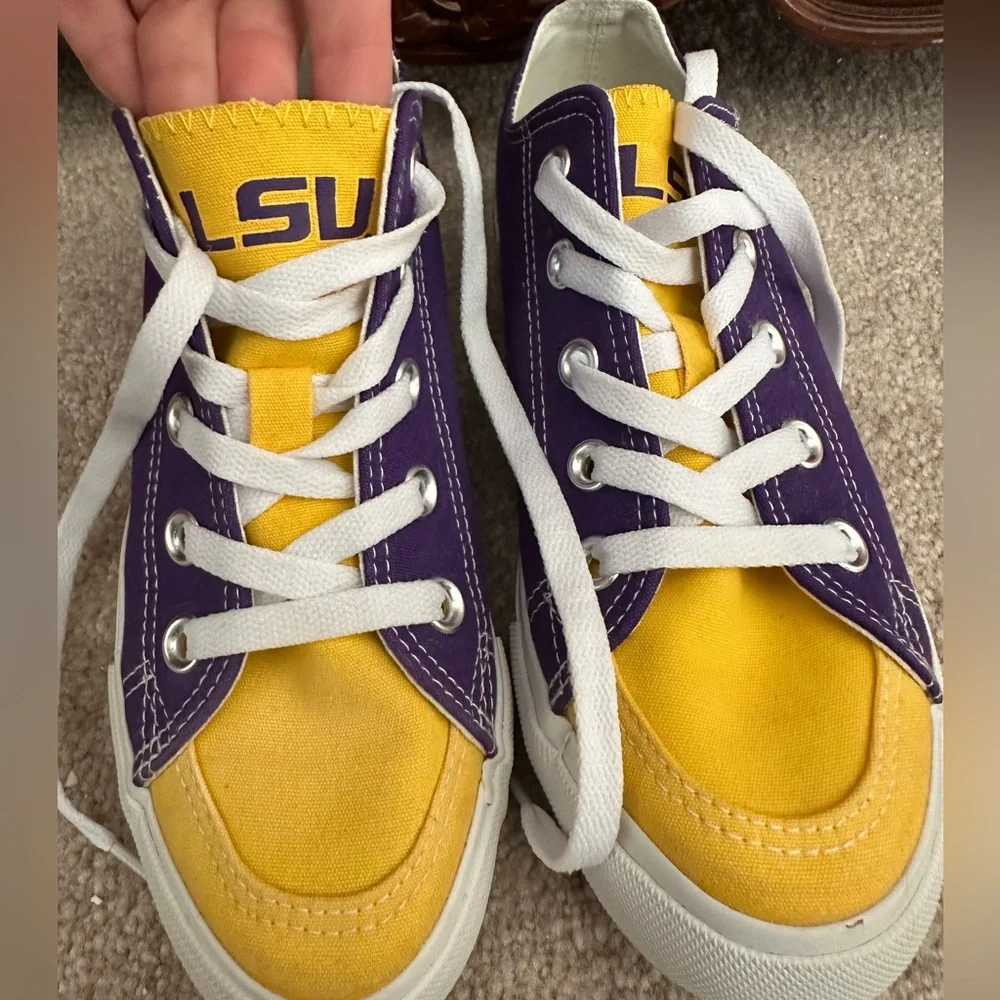 LSU sneakers. Size 6. - Picture 4 of 6